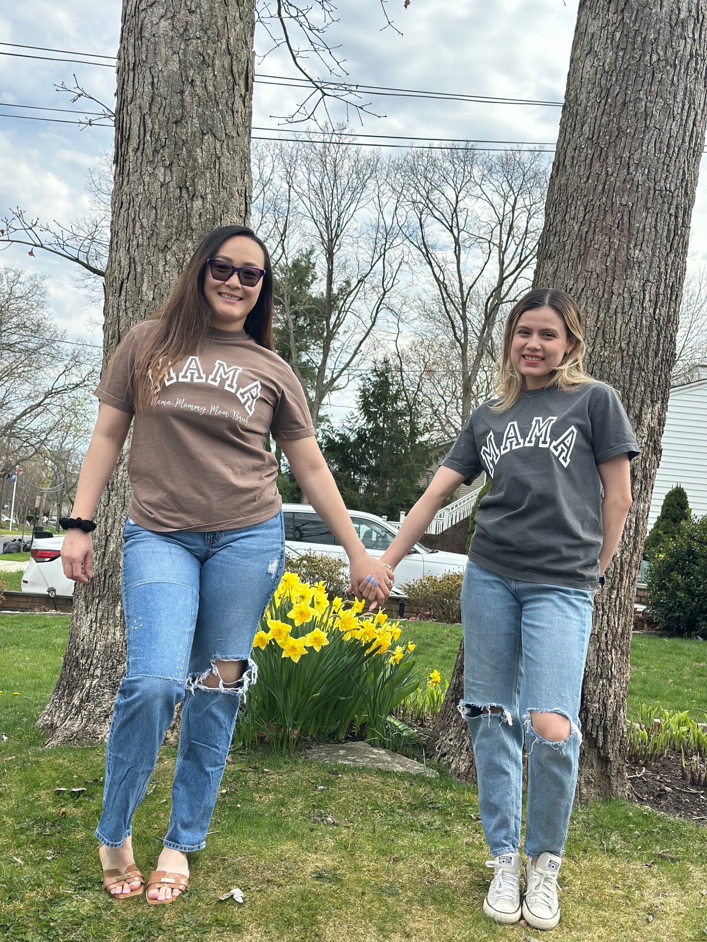 ALL MOM'S 🤱🏻👩🏻👵🏻NAMES T-SHIRT