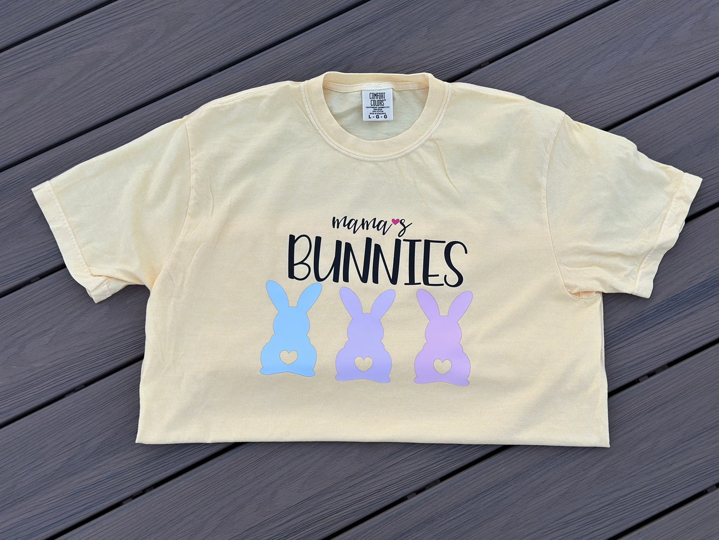 Mama's Bunnies πππ T-shirt