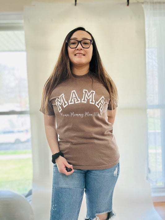 ALL MOM'S 🤱🏻👩🏻👵🏻NAMES T-SHIRT