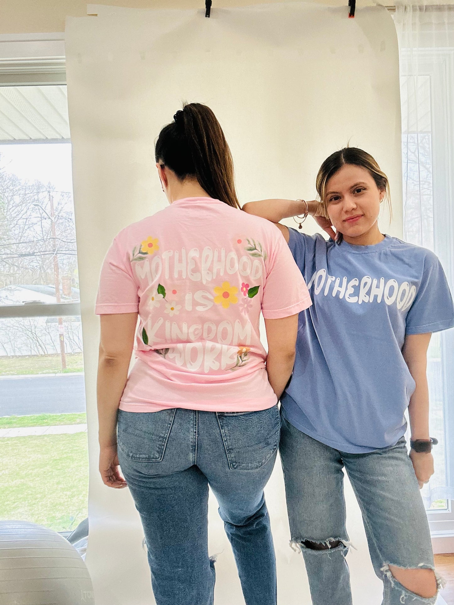 MOTHERHOOD 🤱🏻T-SHIRT